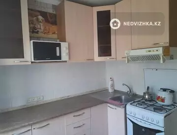 2-комнатная квартира, этаж 1 из 4, 45 м², На длительный срок