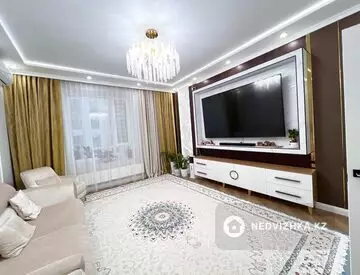 3-комнатная квартира, этаж 9 из 12, 90 м²