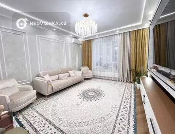 3-комнатная квартира, этаж 9 из 12, 90 м²