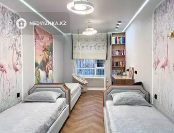 3-комнатная квартира, этаж 9 из 12, 90 м²