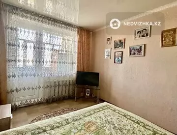 4-комнатная квартира, этаж 4 из 6, 102 м²