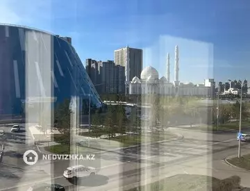 2-комнатная квартира, этаж 3 из 3, 49 м², На длительный срок