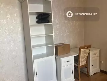3-комнатная квартира, этаж 6 из 9, 80 м², На длительный срок