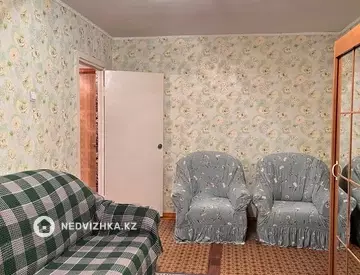 1-комнатная квартира, этаж 3 из 5, 33 м²