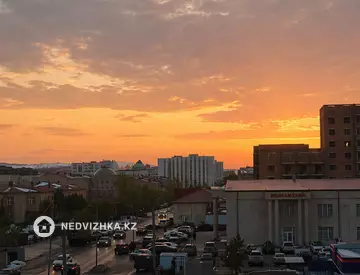 2-комнатная квартира, этаж 3 из 5, 51 м²