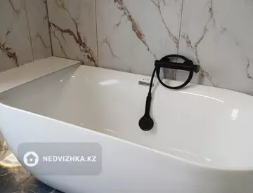 2-комнатная квартира, этаж 15 из 16, 63 м²