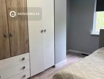 3-комнатная квартира, этаж 2 из 5, 80 м²