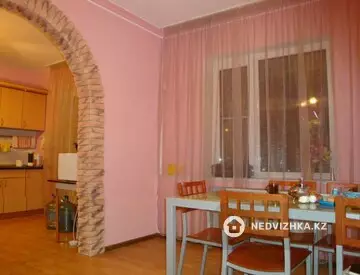 5-комнатный дом, 7.5 соток, 200 м²