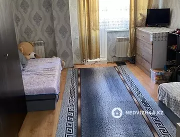 1-комнатная квартира, этаж 4 из 9, 39 м²