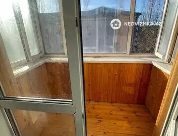 2-комнатная квартира, этаж 3 из 3, 54 м², На длительный срок