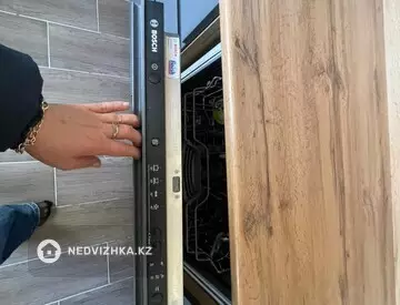 2-комнатная квартира, этаж 3 из 3, 54 м², На длительный срок