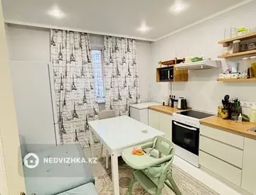 1-комнатная квартира, этаж 10 из 10, 38 м²