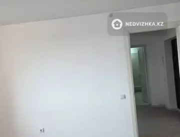 1-комнатная квартира, этаж 3 из 9, 39 м²