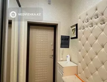 4-комнатная квартира, этаж 8 из 42, 142 м²