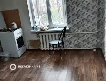 2-комнатная квартира, этаж 1 из 5, 51 м², Посуточно