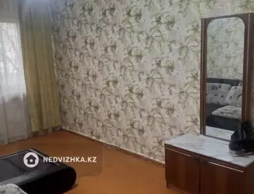 2-комнатная квартира, этаж 1 из 5, 48 м², На длительный срок