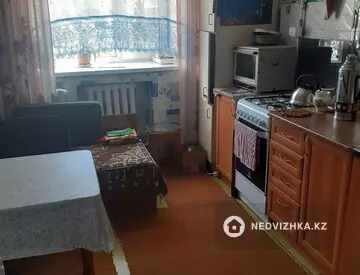 2-комнатная квартира, этаж 1 из 5, 54 м²