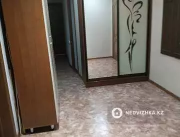 3-комнатная квартира, этаж 2 из 9, 68 м²