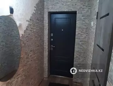 1-комнатная квартира, этаж 2 из 5, 31 м², На длительный срок