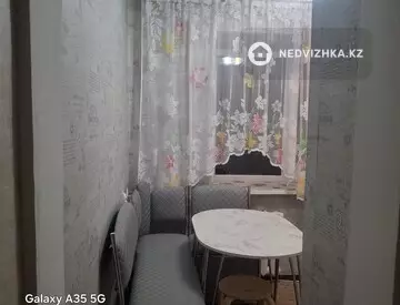 2-комнатная квартира, этаж 3 из 5, 40 м²