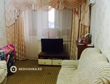 2-комнатная квартира, этаж 9 из 12, 57 м², На длительный срок