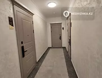 2-комнатная квартира, этаж 7 из 7, 56 м², Посуточно