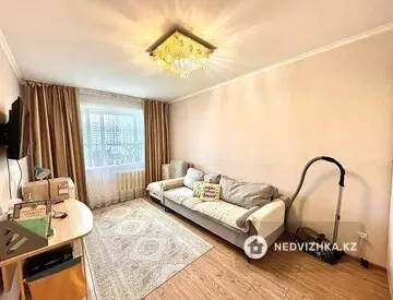 1-комнатная квартира, этаж 12 из 15, 34 м²