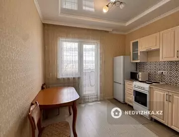 1-комнатная квартира, этаж 21 из 24, 40 м²