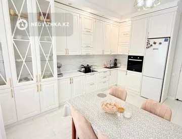 3-комнатная квартира, этаж 7 из 10, 112 м²
