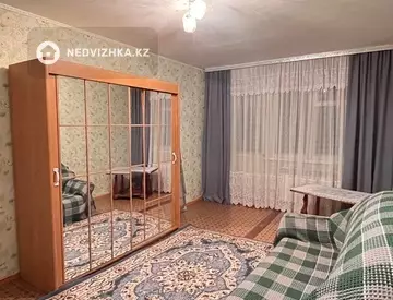 1-комнатная квартира, этаж 3 из 5, 33 м², На длительный срок