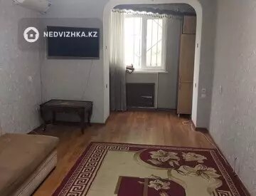 2-комнатная квартира, этаж 2 из 5, 50 м², На длительный срок