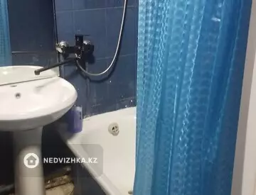 3-комнатная квартира, этаж 3 из 5, 64 м², На длительный срок