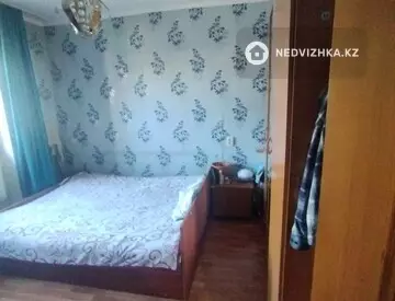 2-комнатная квартира, этаж 3 из 5, 55 м²