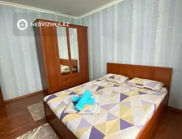 2-комнатная квартира, этаж 4 из 5, 55 м²