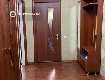 2-комнатная квартира, этаж 4 из 5, 55 м²