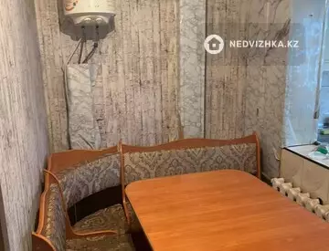 2-комнатная квартира, этаж 4 из 5, 60 м²