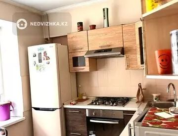 2-комнатная квартира, этаж 3 из 5, 53 м²