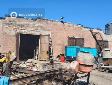 Склад, 700 м²