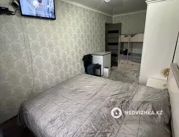 2-комнатная квартира, этаж 4 из 4, 46 м²
