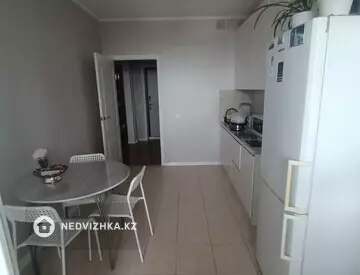 1-комнатная квартира, этаж 9 из 10, 48 м²