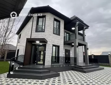 5-комнатный дом, 8 соток, 235 м²