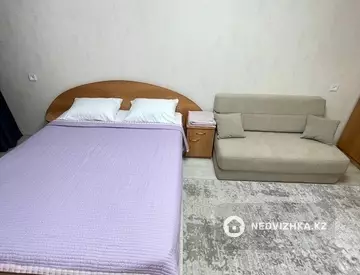 1-комнатная квартира, этаж 3 из 5, 34 м², Посуточно