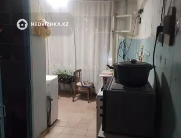1-комнатная квартира, этаж 3 из 5, 10 м²