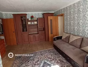 2-комнатная квартира, этаж 3 из 5, 45 м²