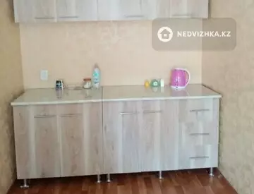 4-комнатный дом, 10 соток, 80 м²