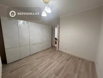 2-комнатная квартира, этаж 1 из 5, 51 м², На длительный срок