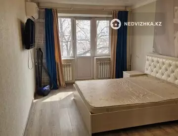 1-комнатная квартира, этаж 3 из 5, 31 м²