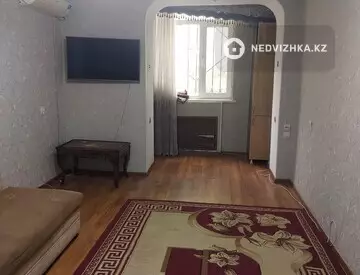 2-комнатная квартира, этаж 2 из 5, 60 м², На длительный срок