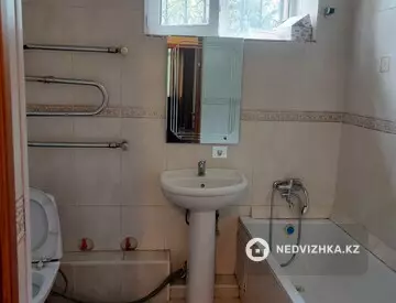 2-комнатная квартира, этаж 2 из 5, 60 м², На длительный срок