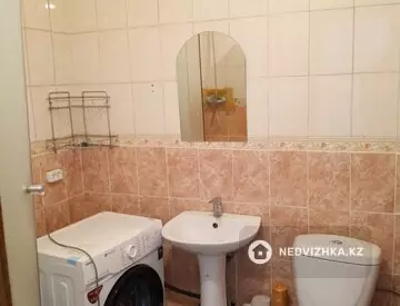 1-комнатная квартира, этаж 2 из 9, 43 м²